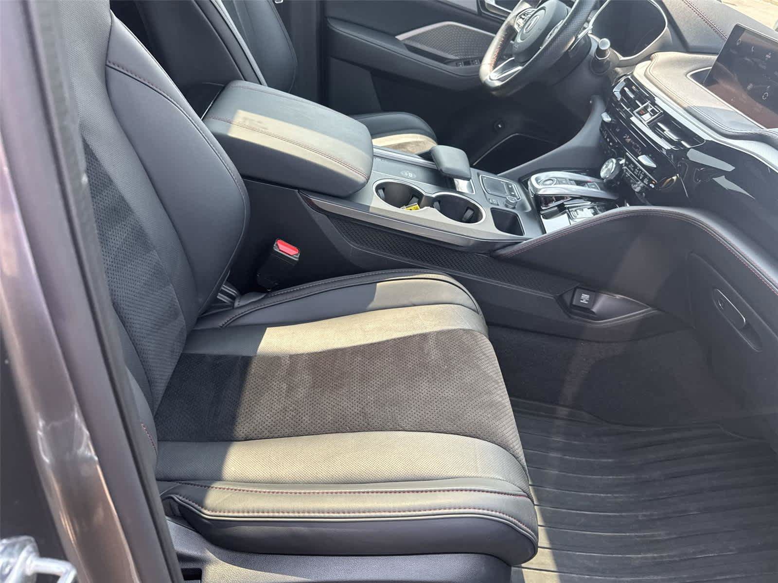 Used 2023 Acura MDX A-Spec AWD/4WD image 17
