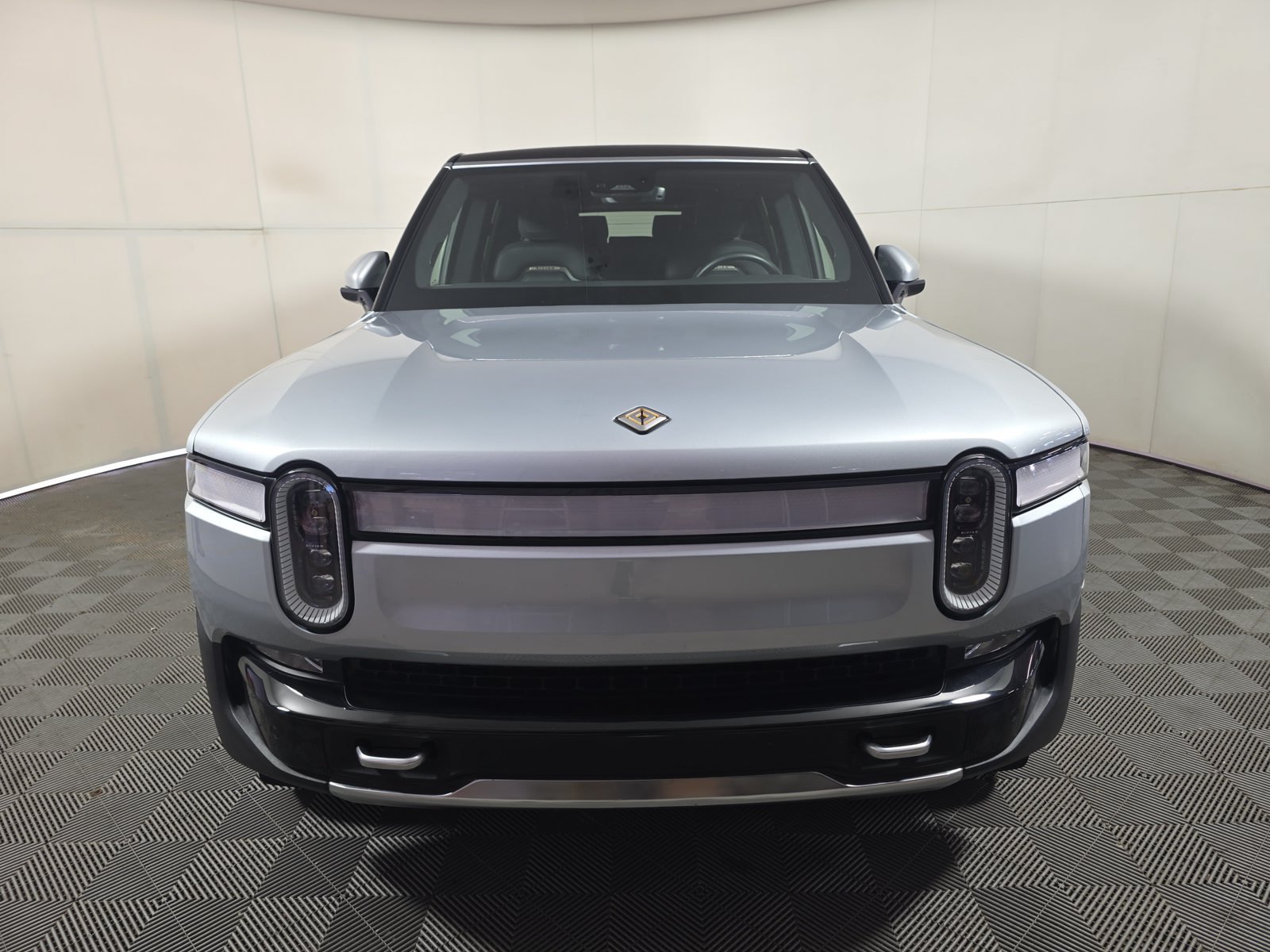 Used 2023 Rivian R1S Adventure Quad AWD/4WD image 8