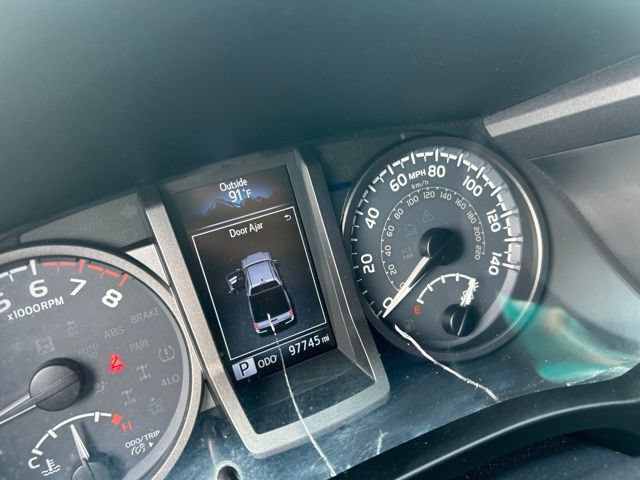 Used 2018 Toyota Tacoma TRD Sport AWD/4WD image 37
