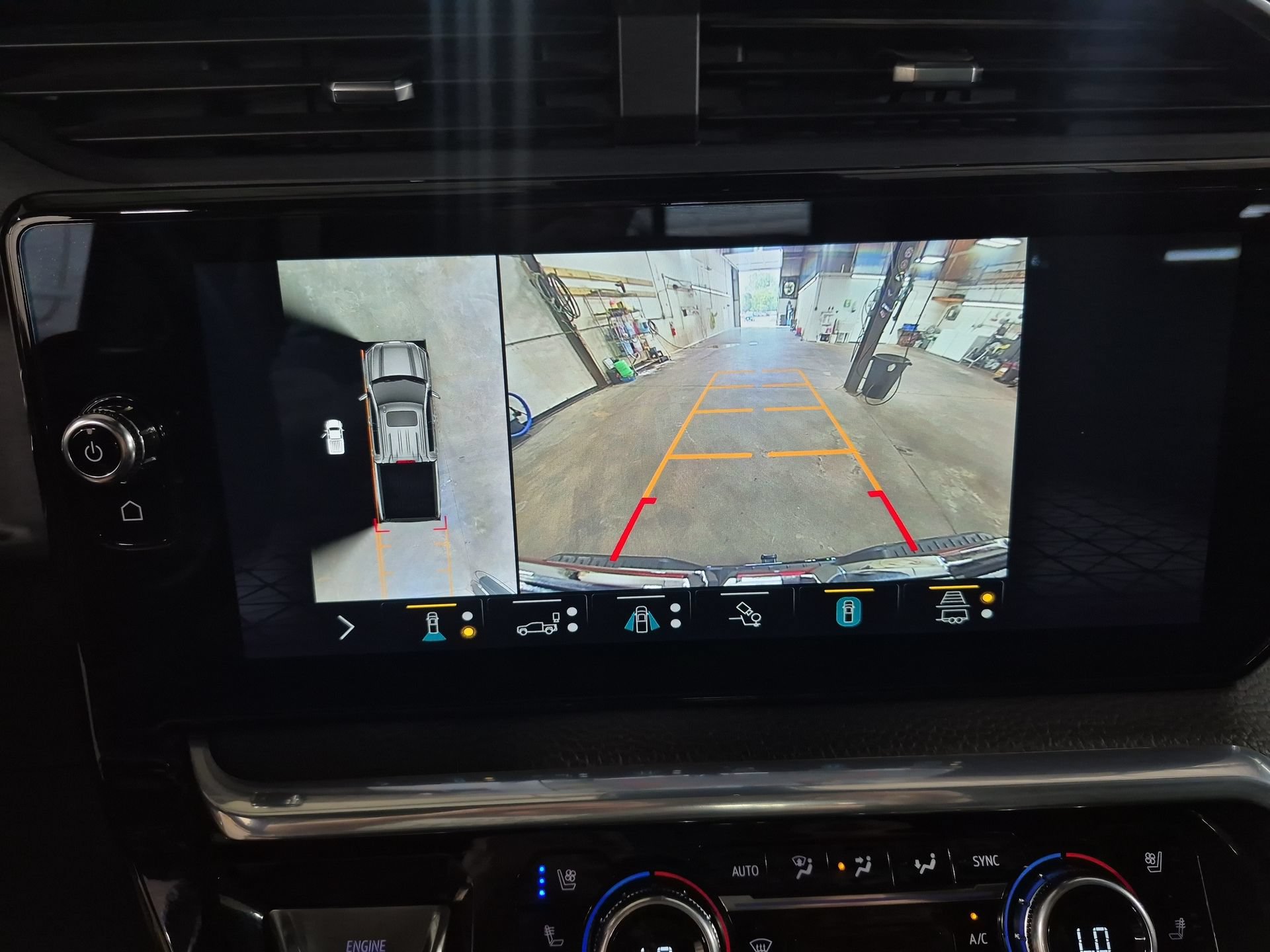 Certified 2022 GMC Sierra 1500 Denali w/ Technology Package AWD/4WD image 16