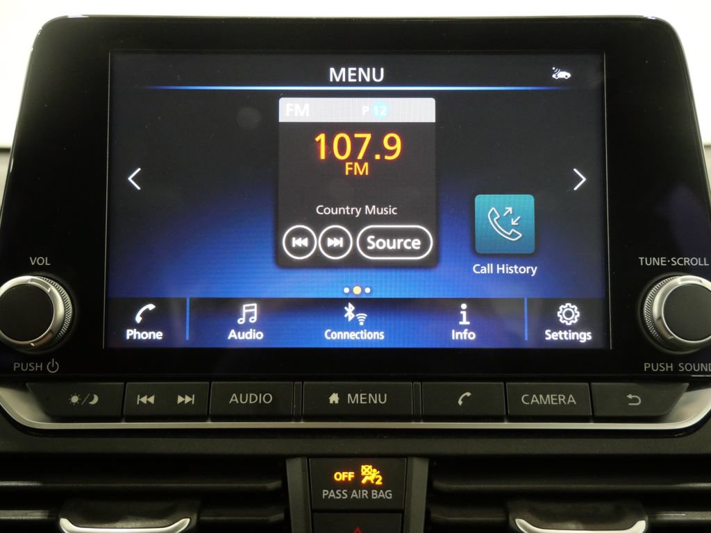 Used 2025 Nissan Altima 2.5 SV FWD image 17