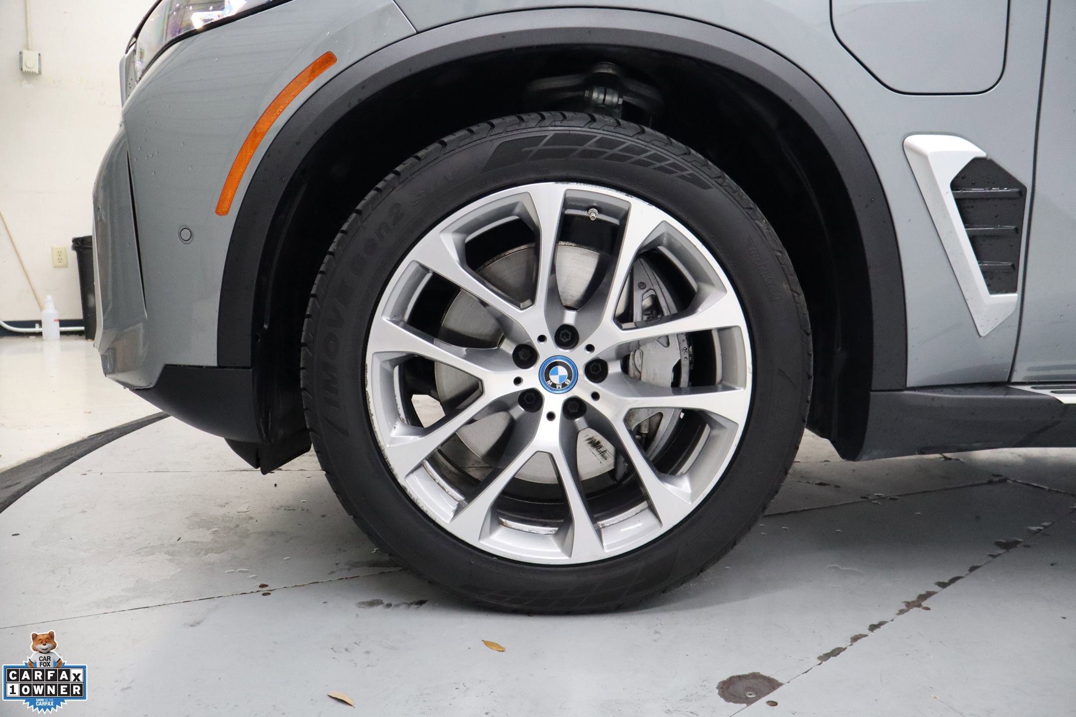 Used 2025 BMW X5 xDrive50e image 12