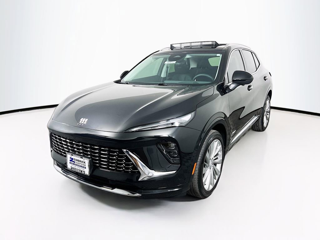 Used 2025 Buick Envision Avenir image 3