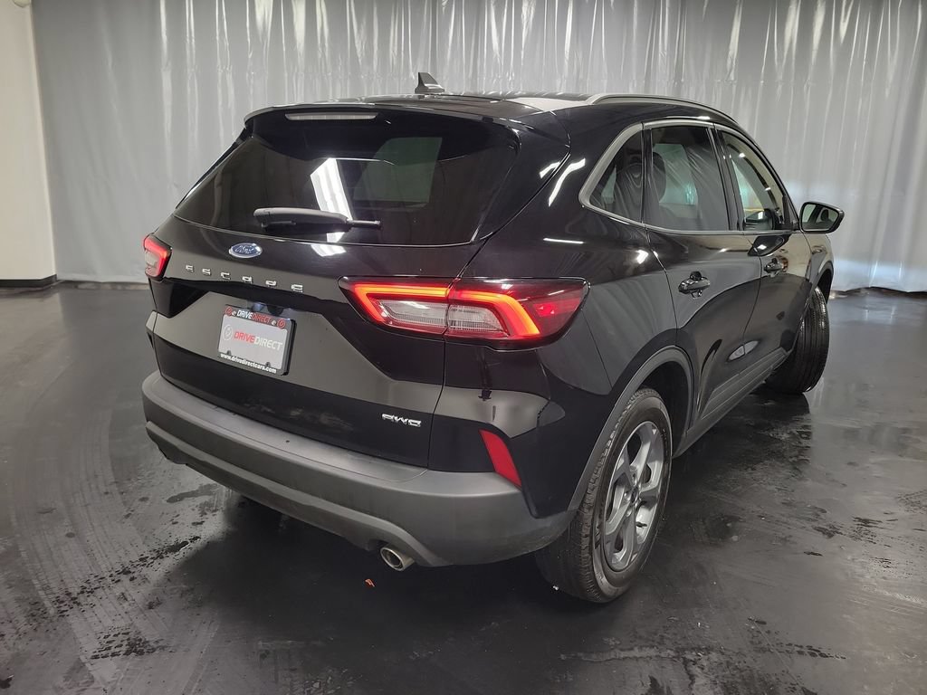 Used 2025 Ford Escape ST-Line Select AWD/4WD image 8