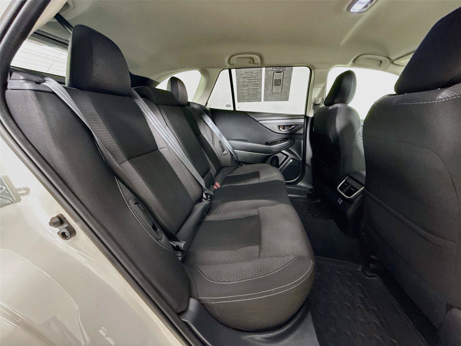Used 2023 Subaru Outback Premium AWD/4WD image 27