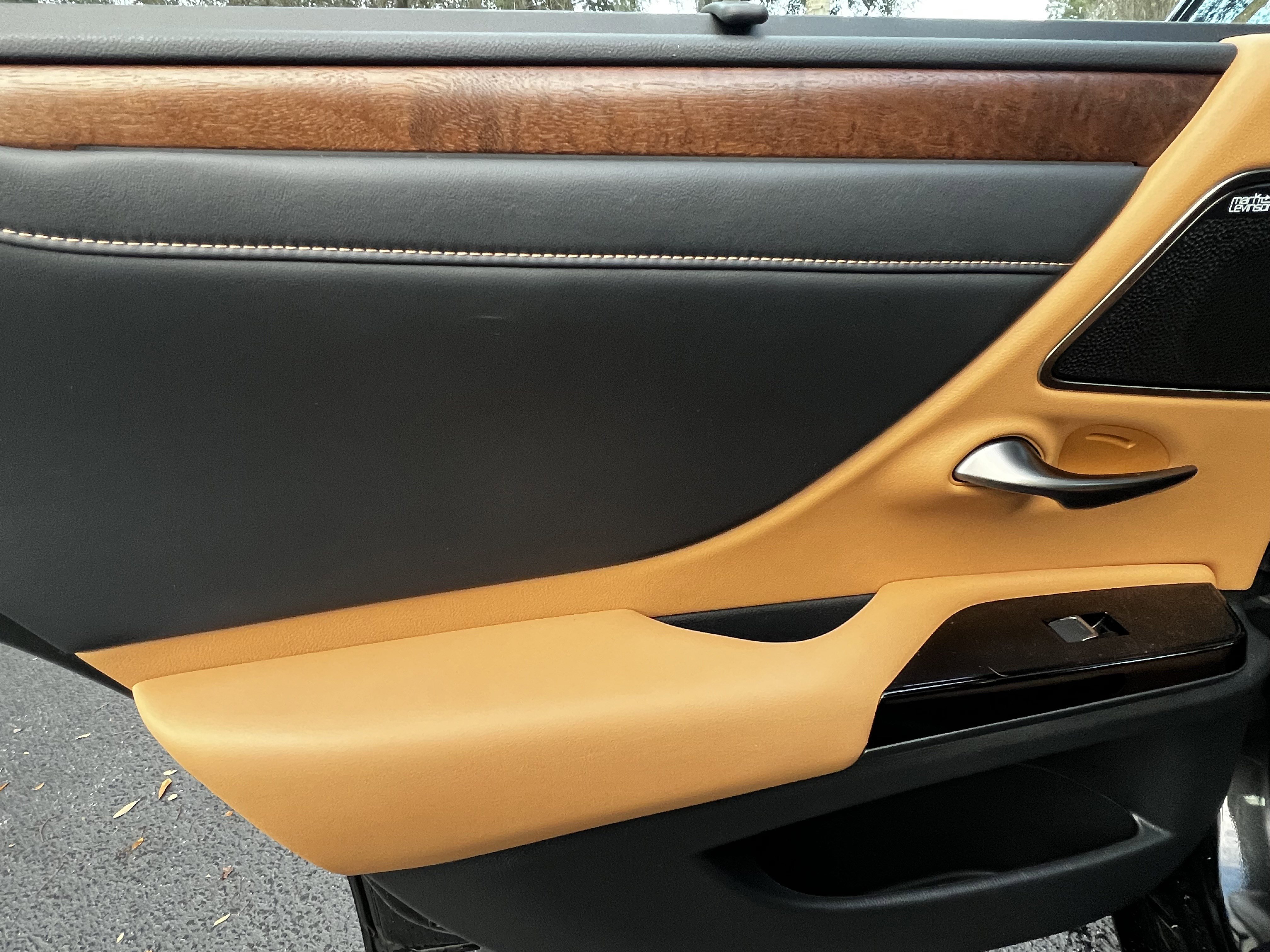 Used 2023 Lexus ES 350 Ultra Luxury image 30