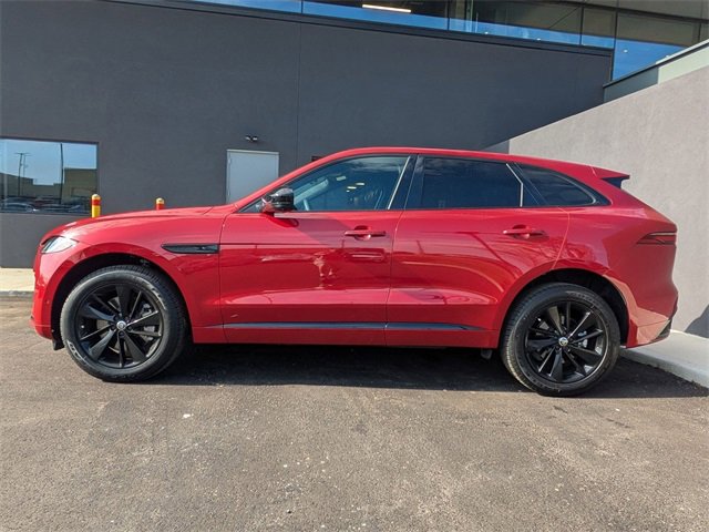 Used 2026 Jaguar F-PACE R-Dynamic S image 2