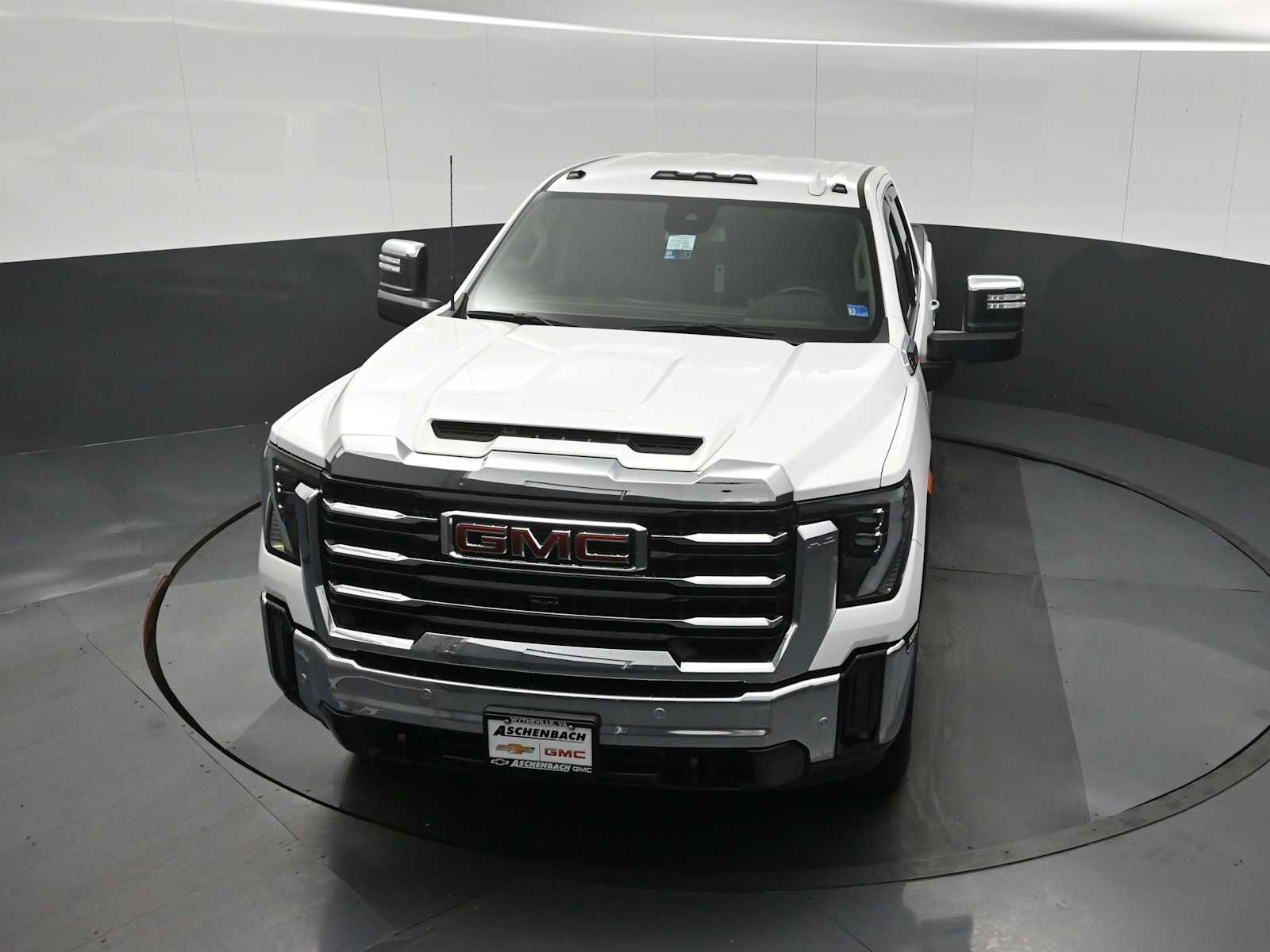 Used 2024 GMC Sierra 3500 SLT w/ SLT Premium Package image 12