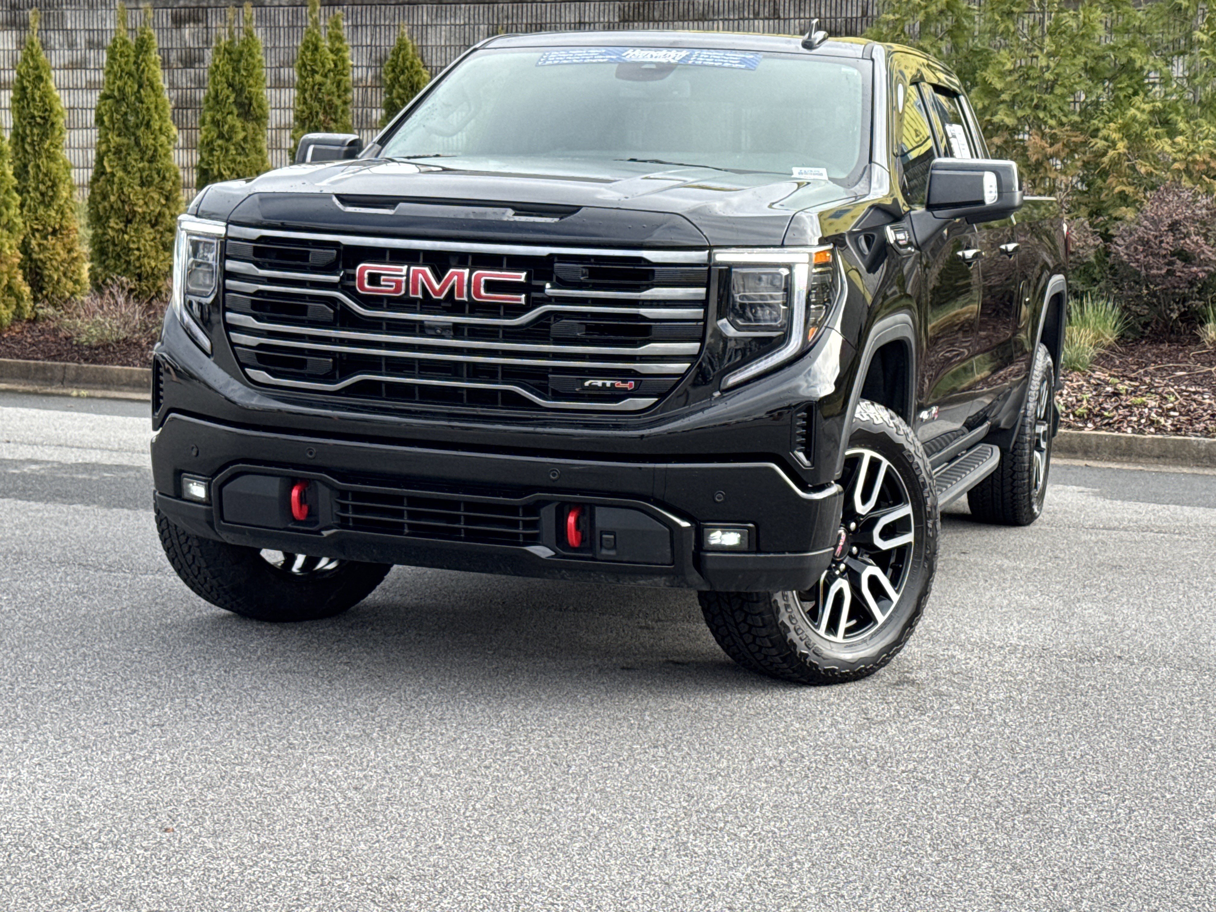 Used 2025 GMC Sierra 1500 AT4 w/ AT4 Premium Package image 5