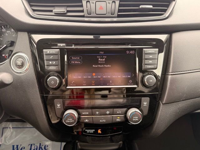Used 2018 Nissan Rogue SV AWD/4WD image 26