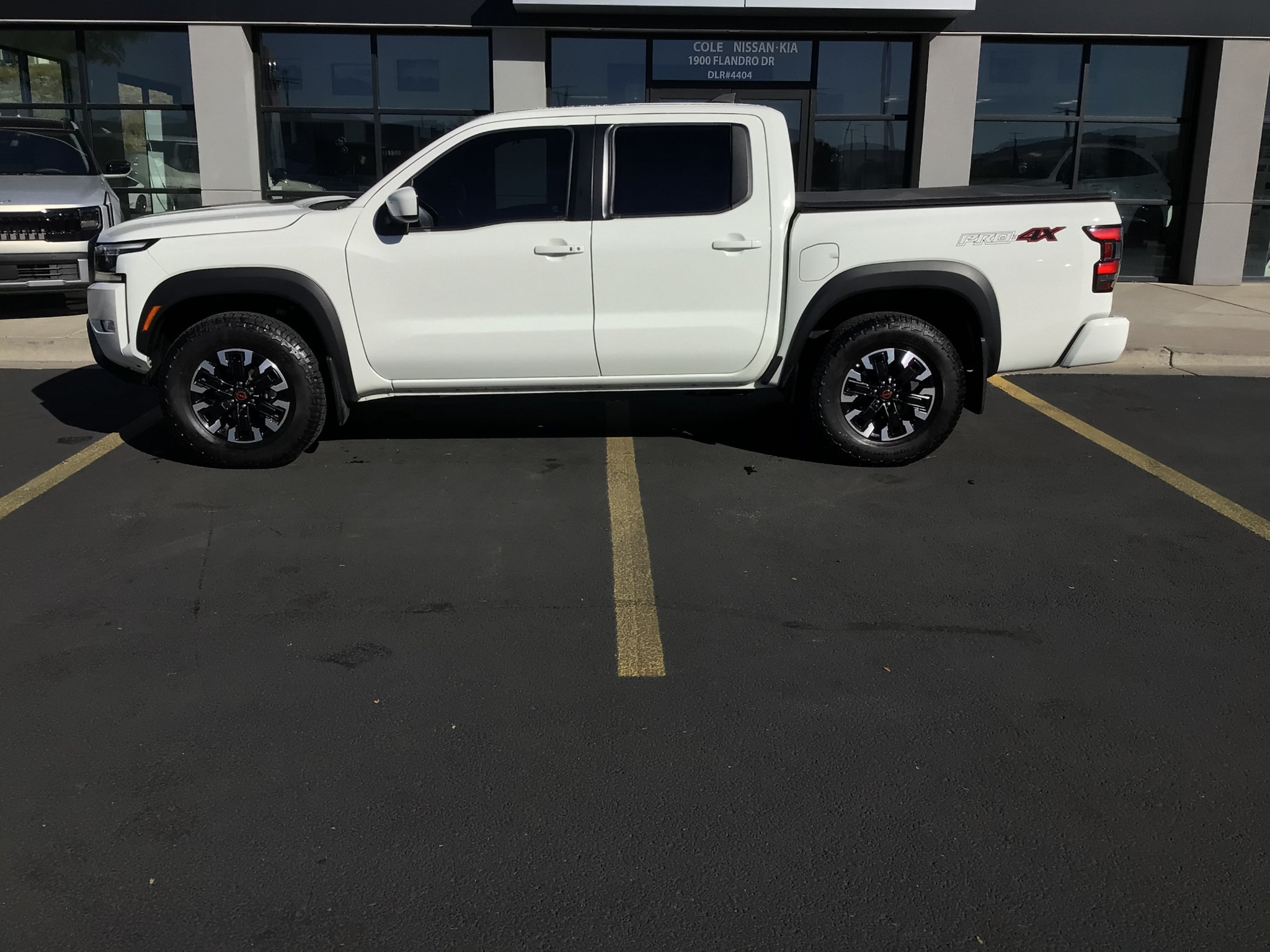 Used 2024 Nissan Frontier PRO-4X w/ Off-Road Protection Package AWD/4WD image 3