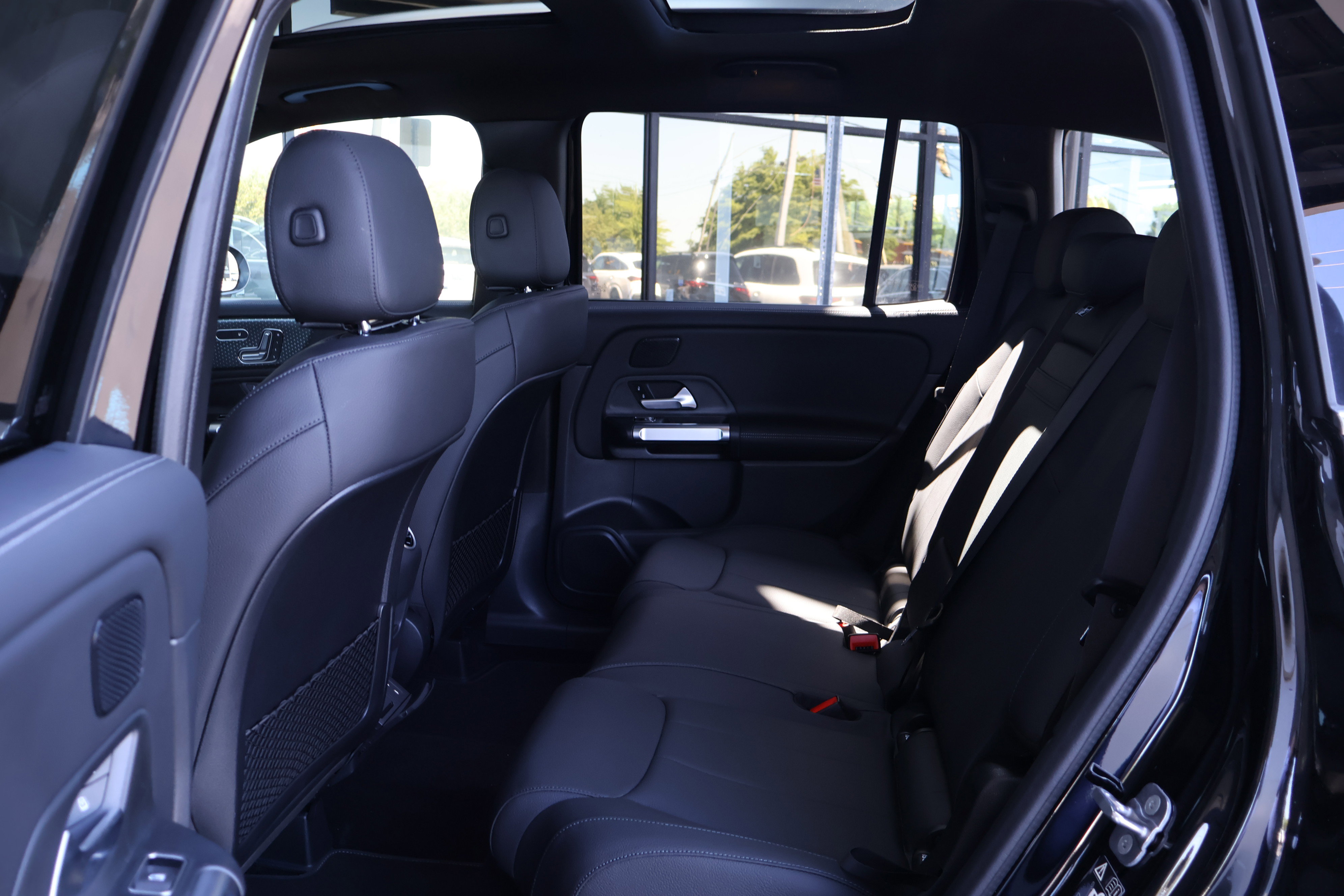 Certified 2026 Mercedes-Benz GLB 250 4MATIC image 17