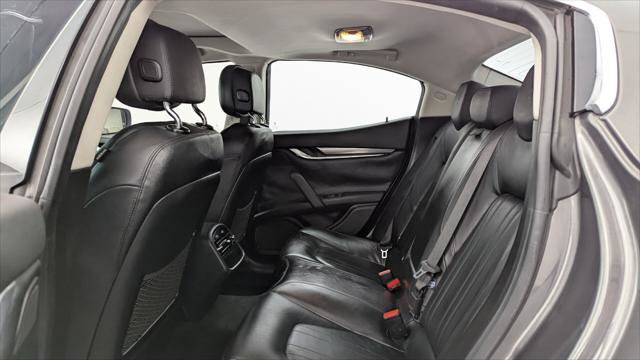 Used 2015 Maserati Ghibli RWD image 16