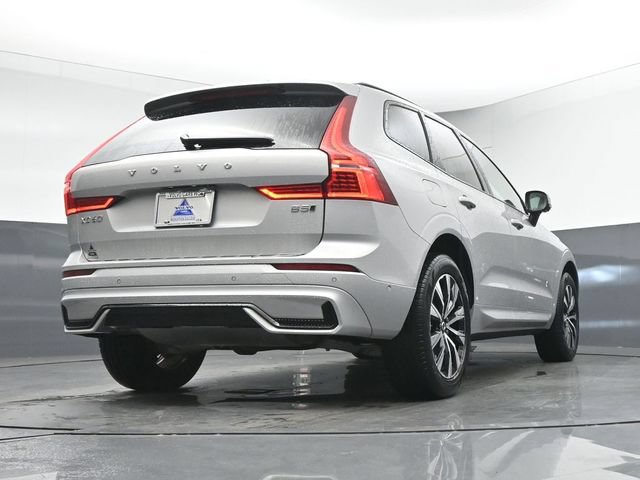 Used 2024 Volvo XC60 B5 Plus w/ Protection Package Premier AWD/4WD image 16