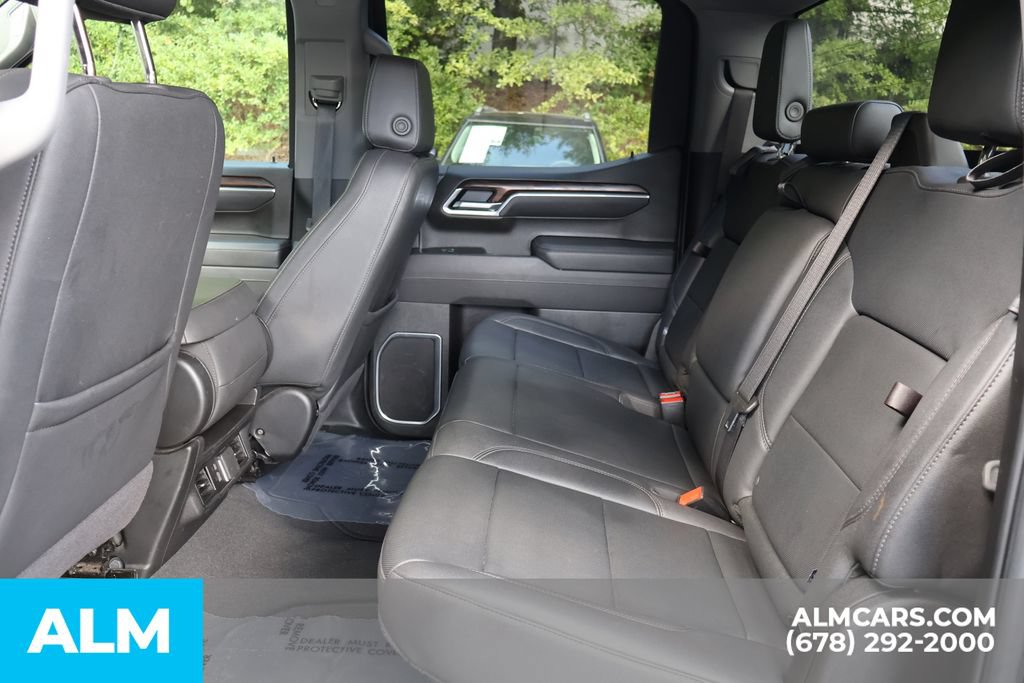 Used 2025 GMC Sierra 1500 SLT RWD image 17