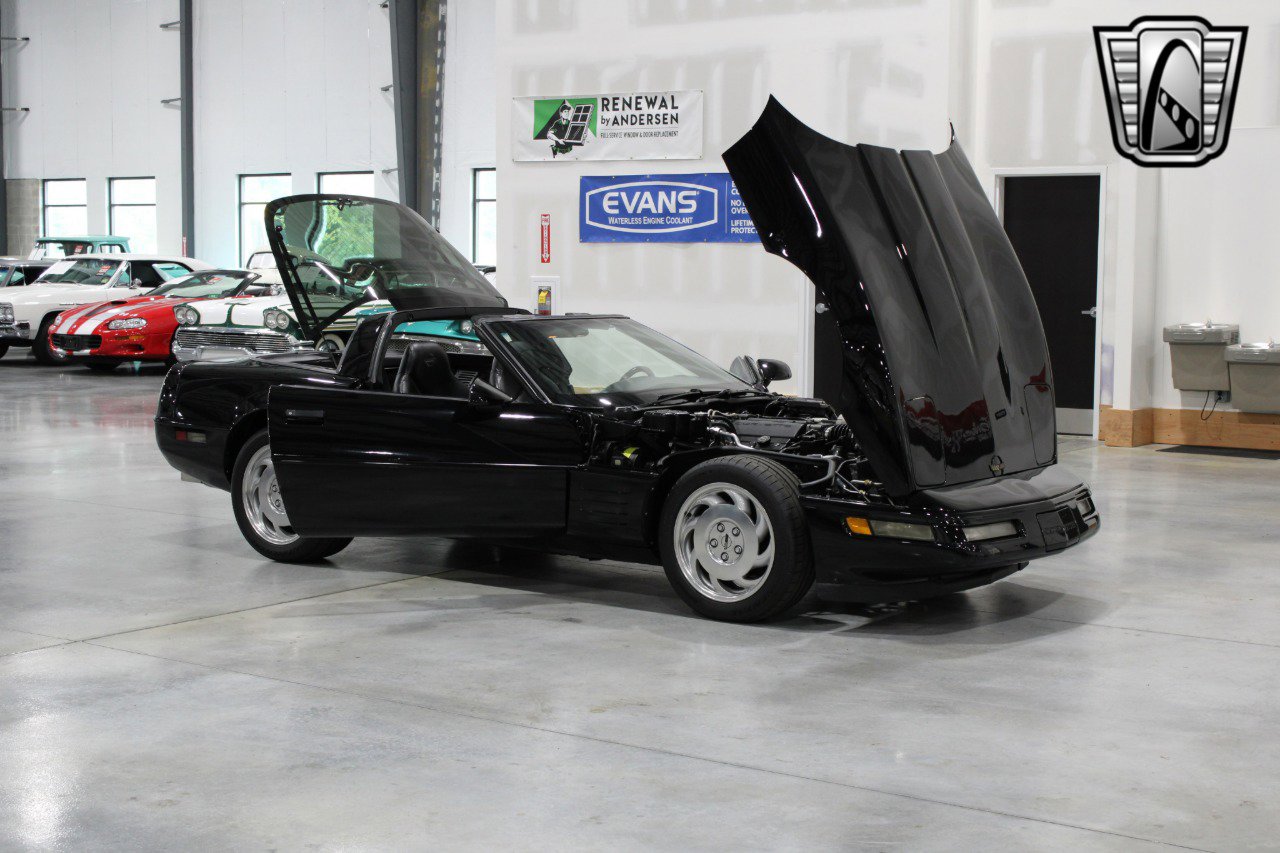 Used 1994 Chevrolet Corvette Coupe image 20