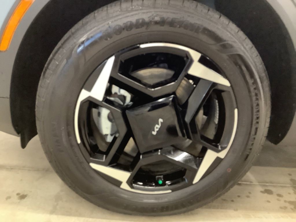 Certified 2026 Kia Sportage EX AWD/4WD image 23