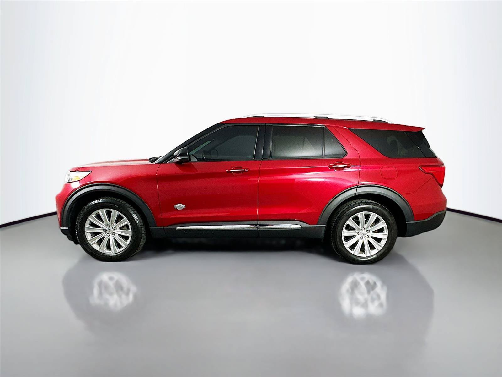 Used 2022 Ford Explorer King Ranch w/ Class IV Trailer Tow Package AWD/4WD image 8
