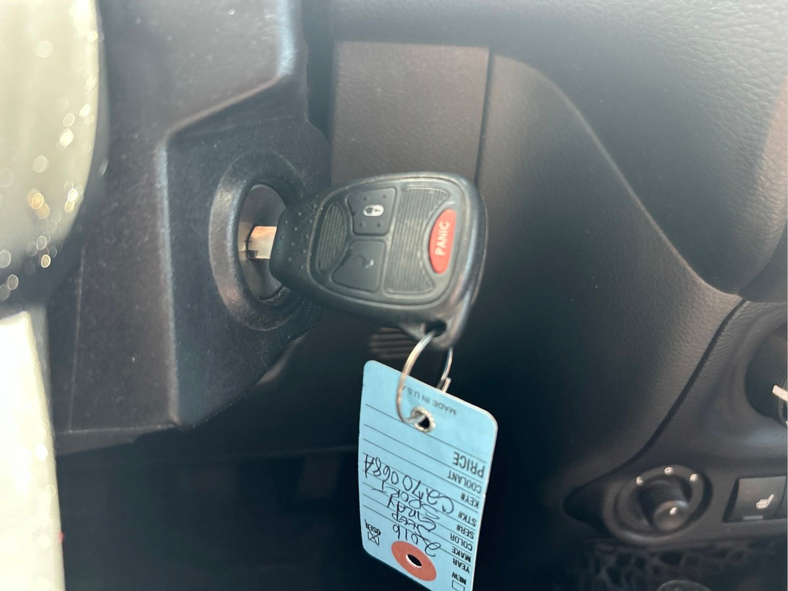 Used 2016 Jeep Wrangler Unlimited Rubicon AWD/4WD image 19