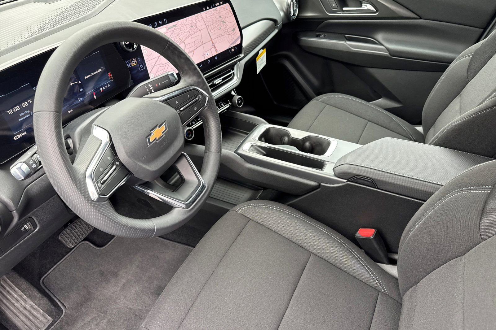 New 2026 Chevrolet Equinox EV LT image 9