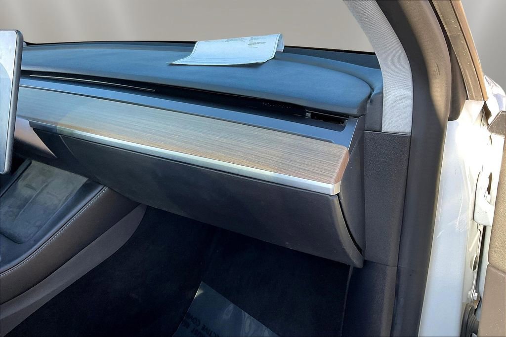 Used 2021 Tesla Model Y Performance image 25