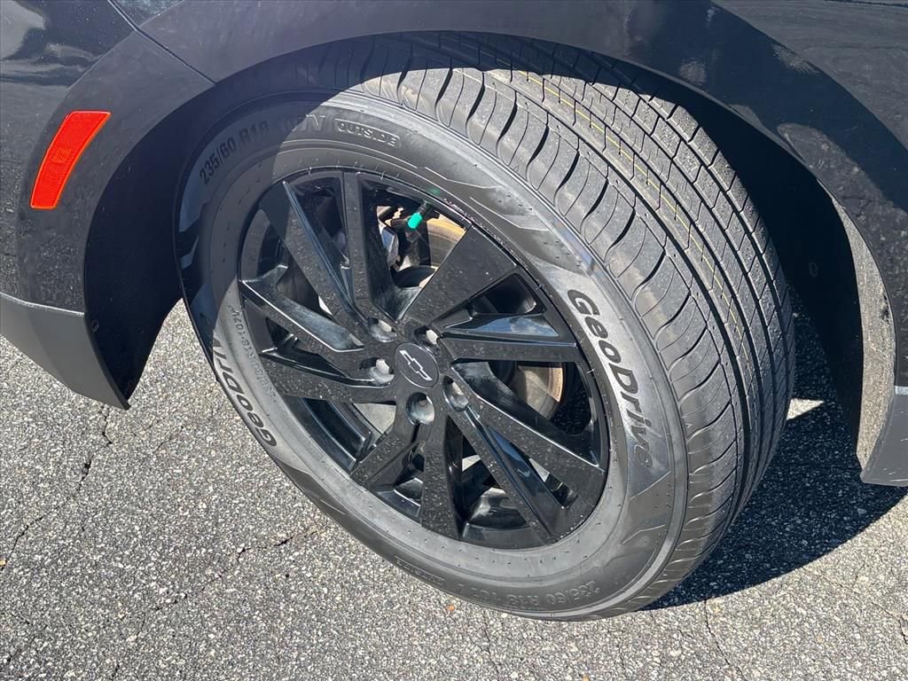 Used 2023 Chevrolet Equinox LS w/ Midnight Edition FWD image 27