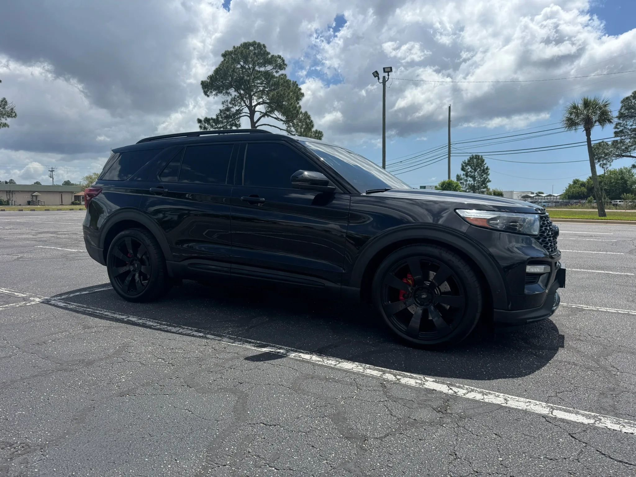 Used 2021 Ford Explorer ST w/ Equipment Group 401A AWD/4WD image 4
