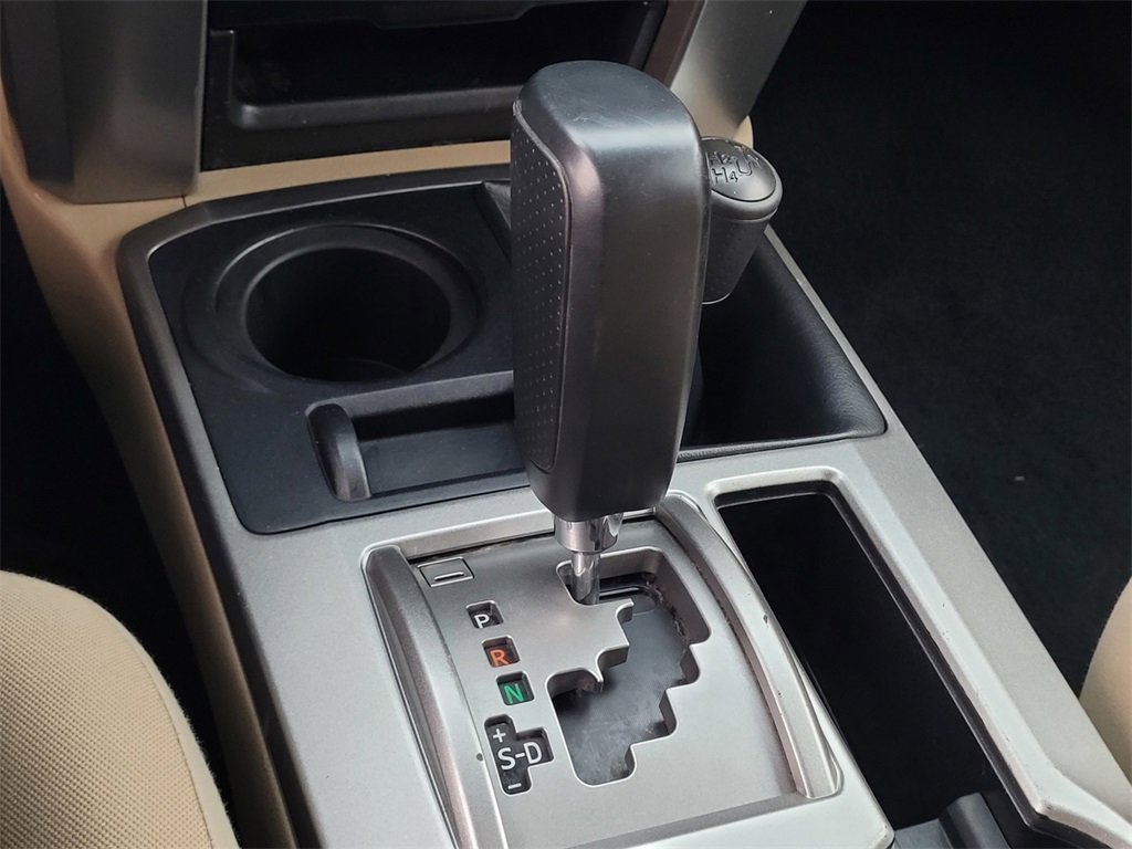 Used 2010 Toyota 4Runner SR5 image 21