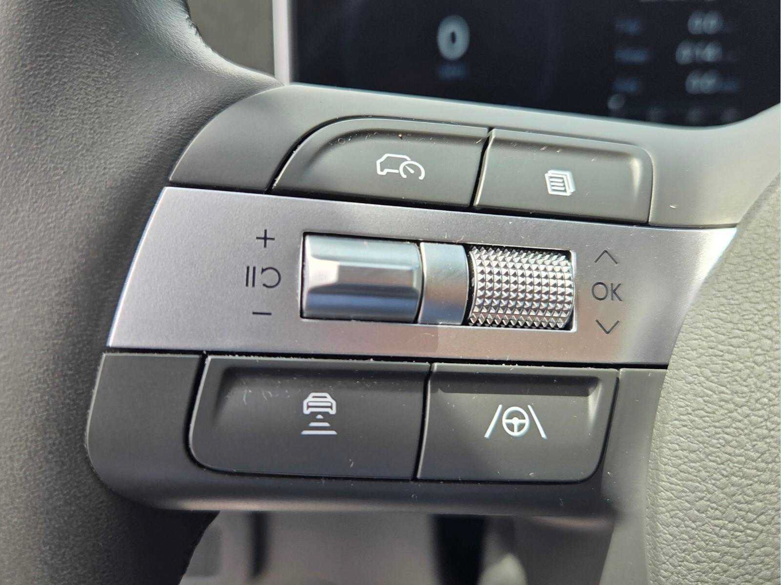 Used 2024 Hyundai Sonata SEL w/ Convenience Package FWD image 28