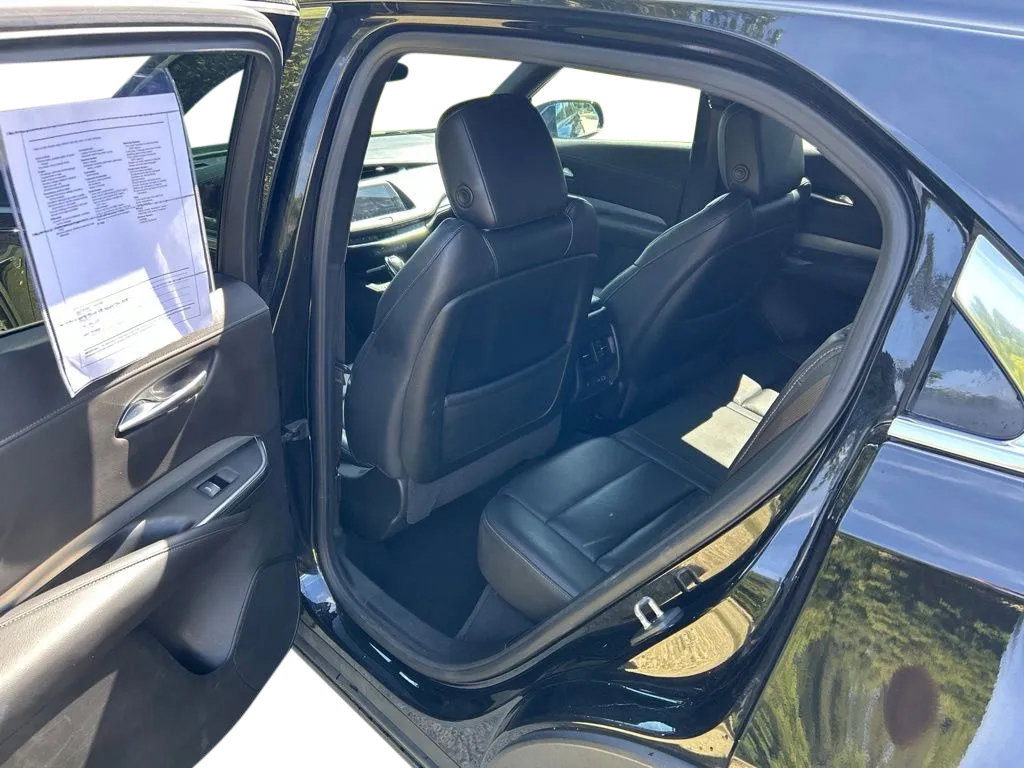 Used 2021 Cadillac XT4 Premium Luxury w/ Driver Awareness Package AWD/4WD image 26