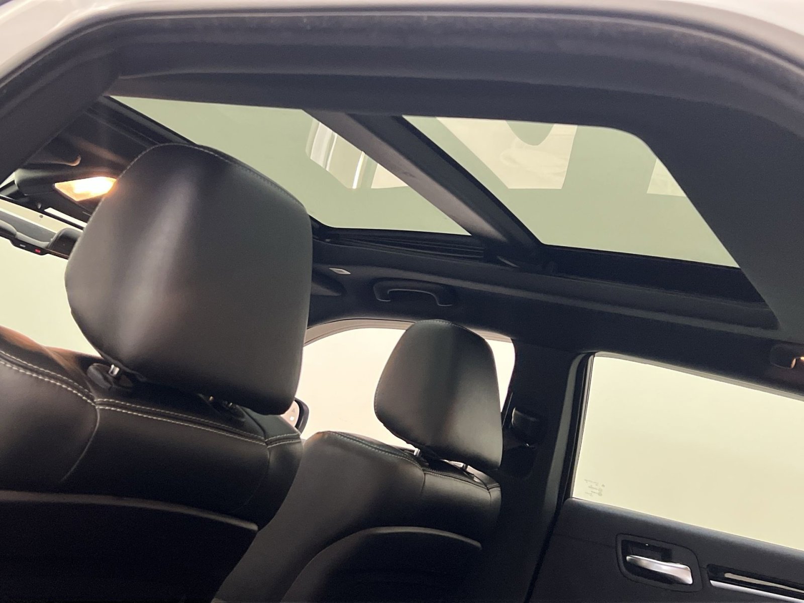 Used 2019 Chrysler 300 S w/ 300S Premium Group image 22