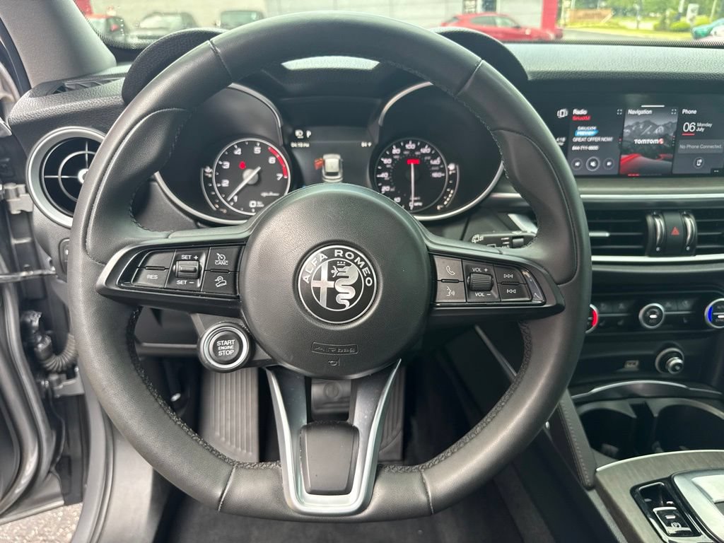 Used 2021 Alfa Romeo Stelvio Ti w/ Nero Edizione AWD/4WD image 35
