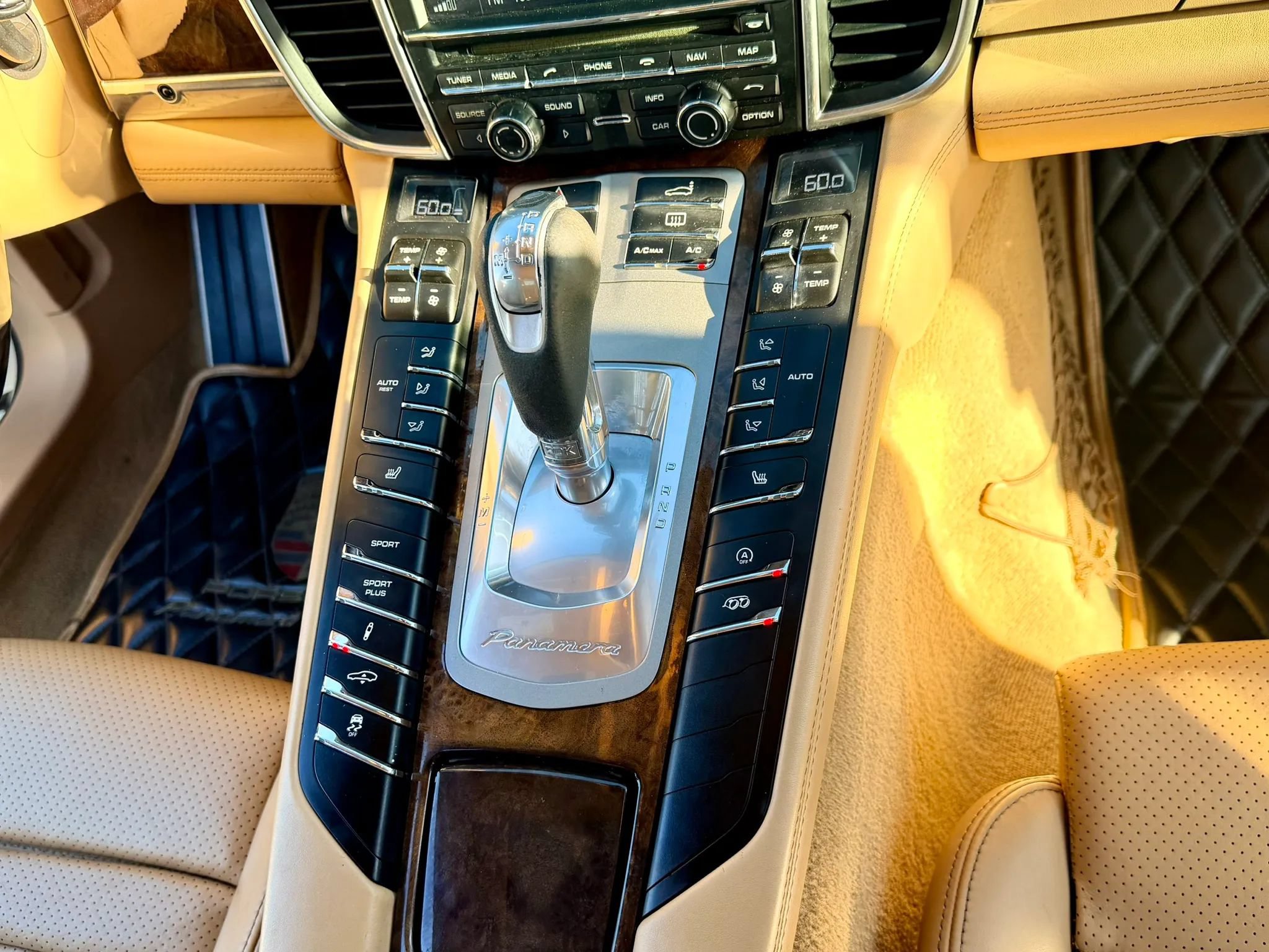 Used 2015 Porsche Panamera GTS AWD/4WD image 45