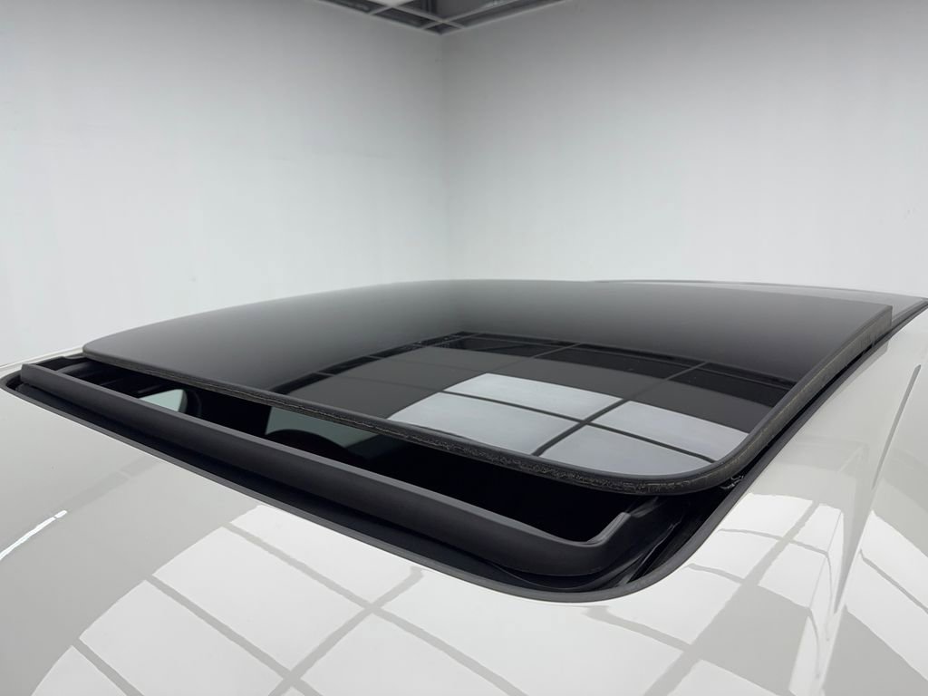 Used 2022 Porsche Cayenne image 11