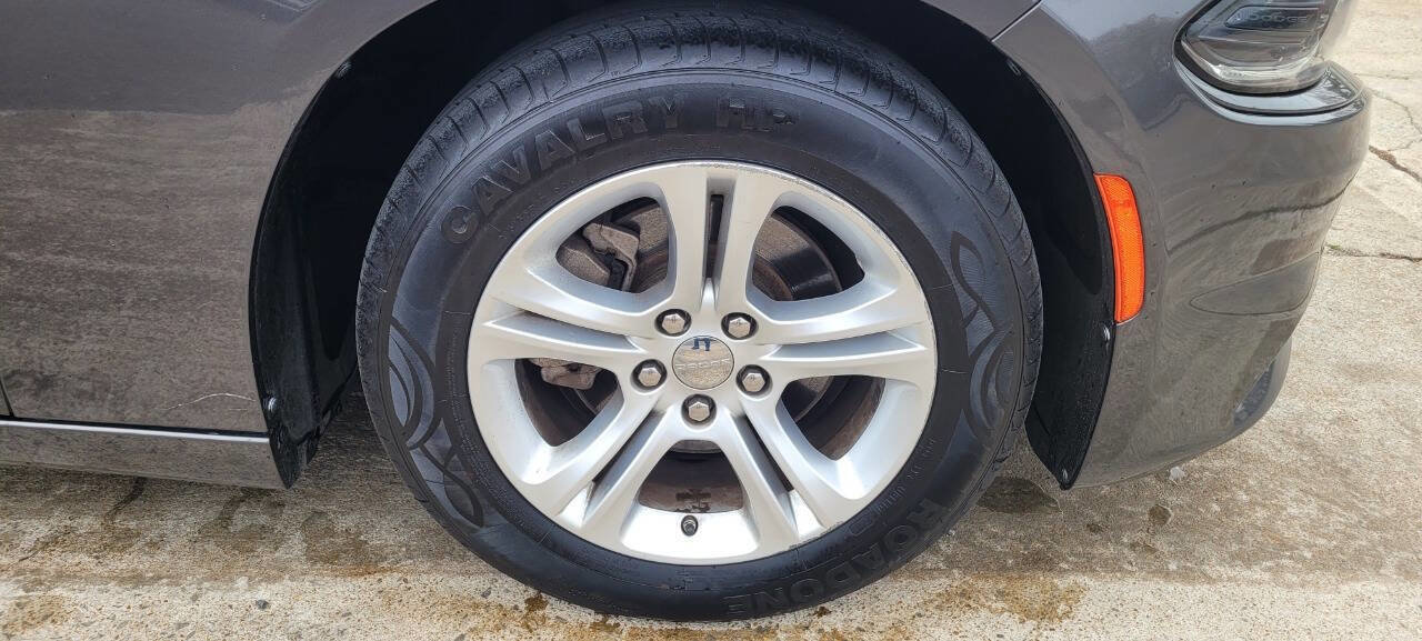 Used 2023 Dodge Charger SXT image 18