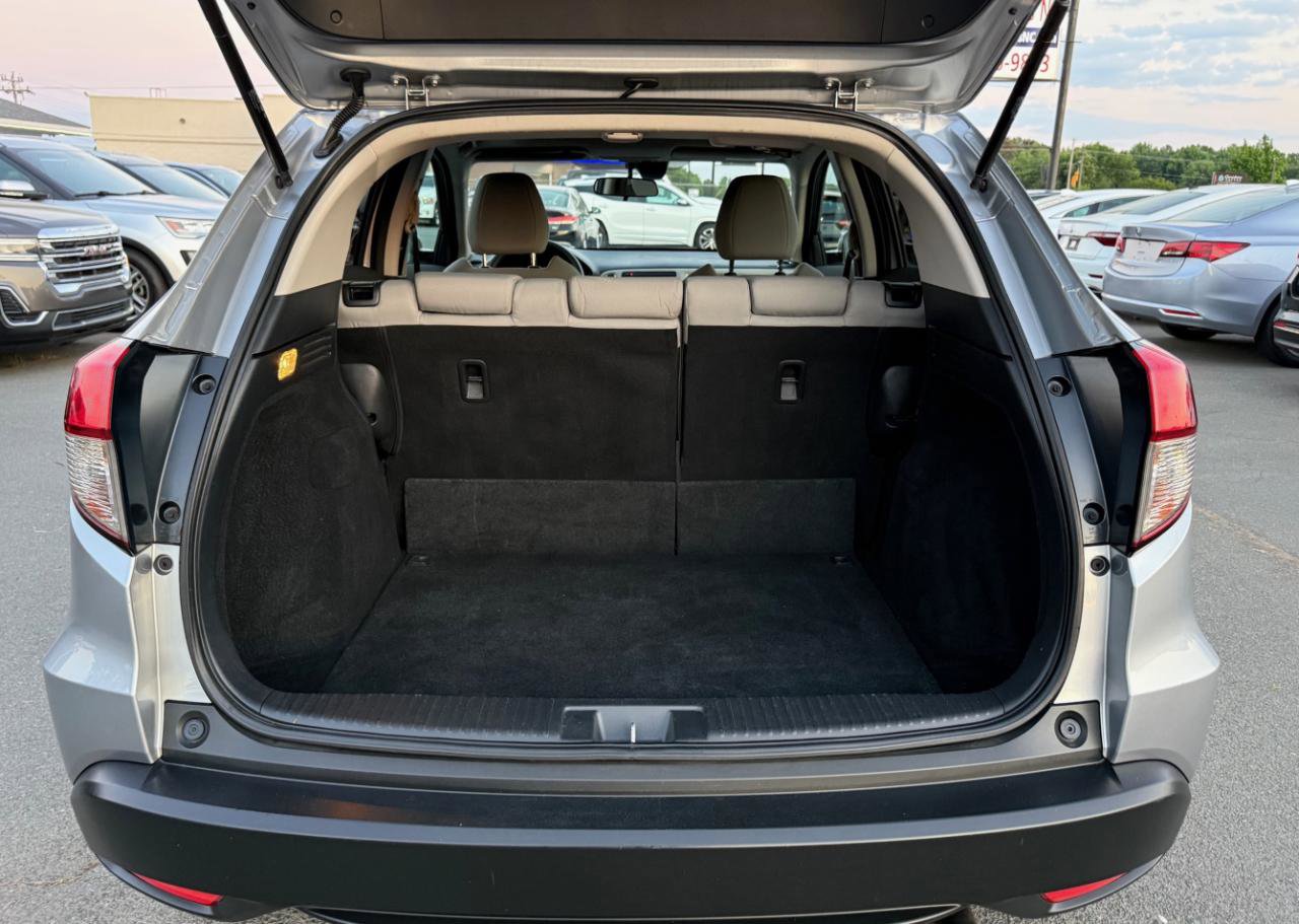 Used 2021 Honda HR-V EX image 10