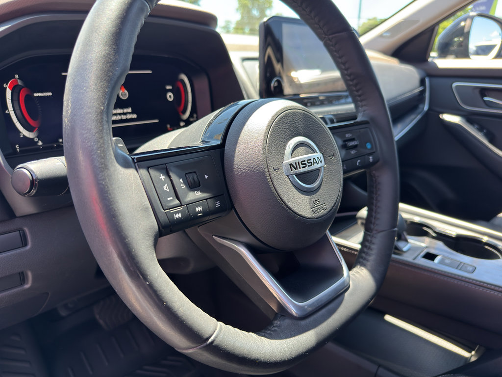 Used 2021 Nissan Rogue Platinum AWD/4WD image 12