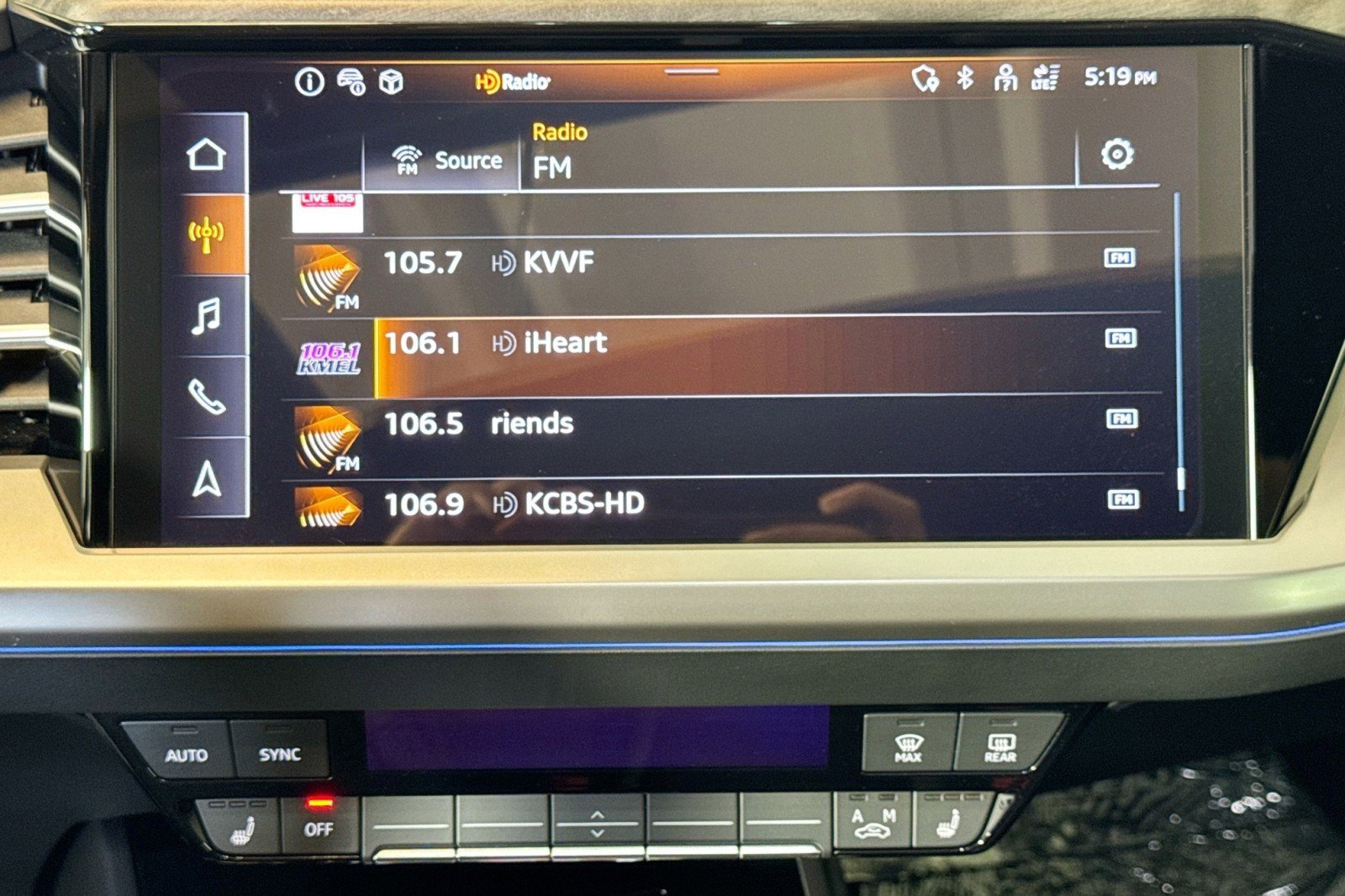 Used 2023 Audi Q4 e-tron Premium Plus w/ Premium Plus image 14