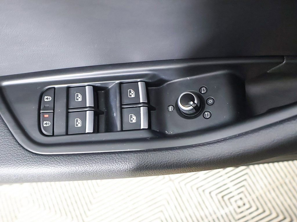 Used 2023 Audi A4 2.0T Premium image 36