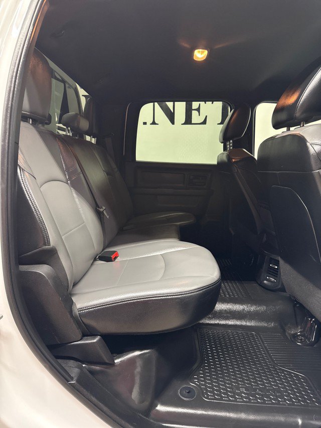 Used 2022 RAM 5500 Tradesman w/ Chrome Appearance Group AWD/4WD image 27