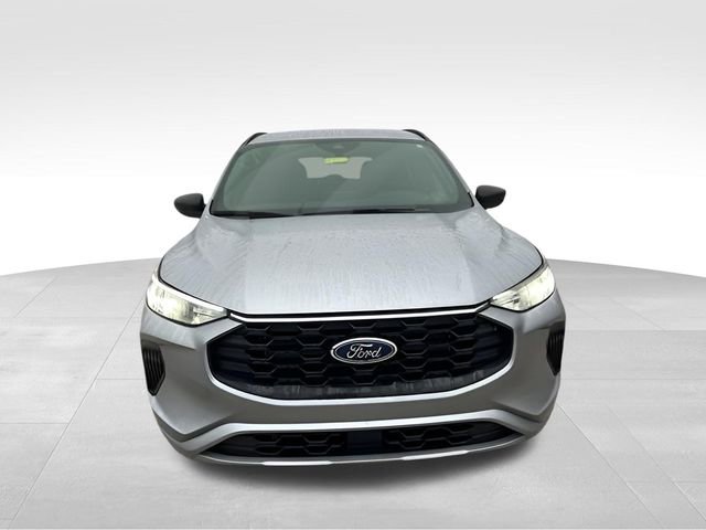 Used 2024 Ford Escape ST-Line w/ Equipment Group 301A FWD image 9