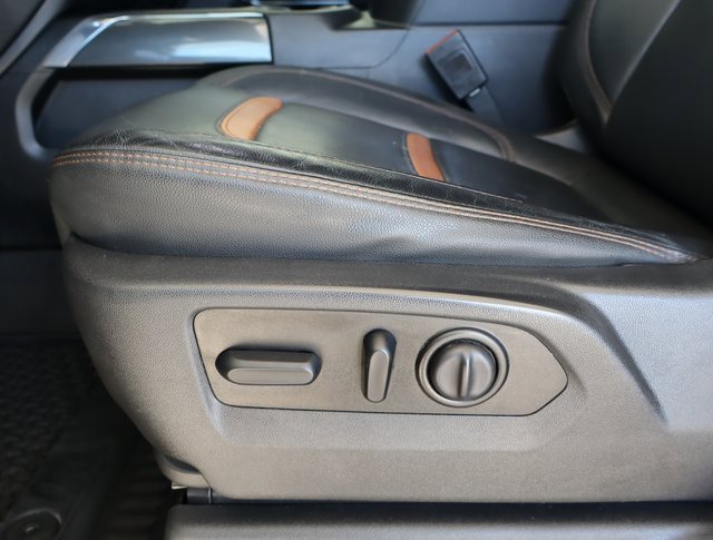 Used 2021 GMC Sierra 2500 AT4 image 15