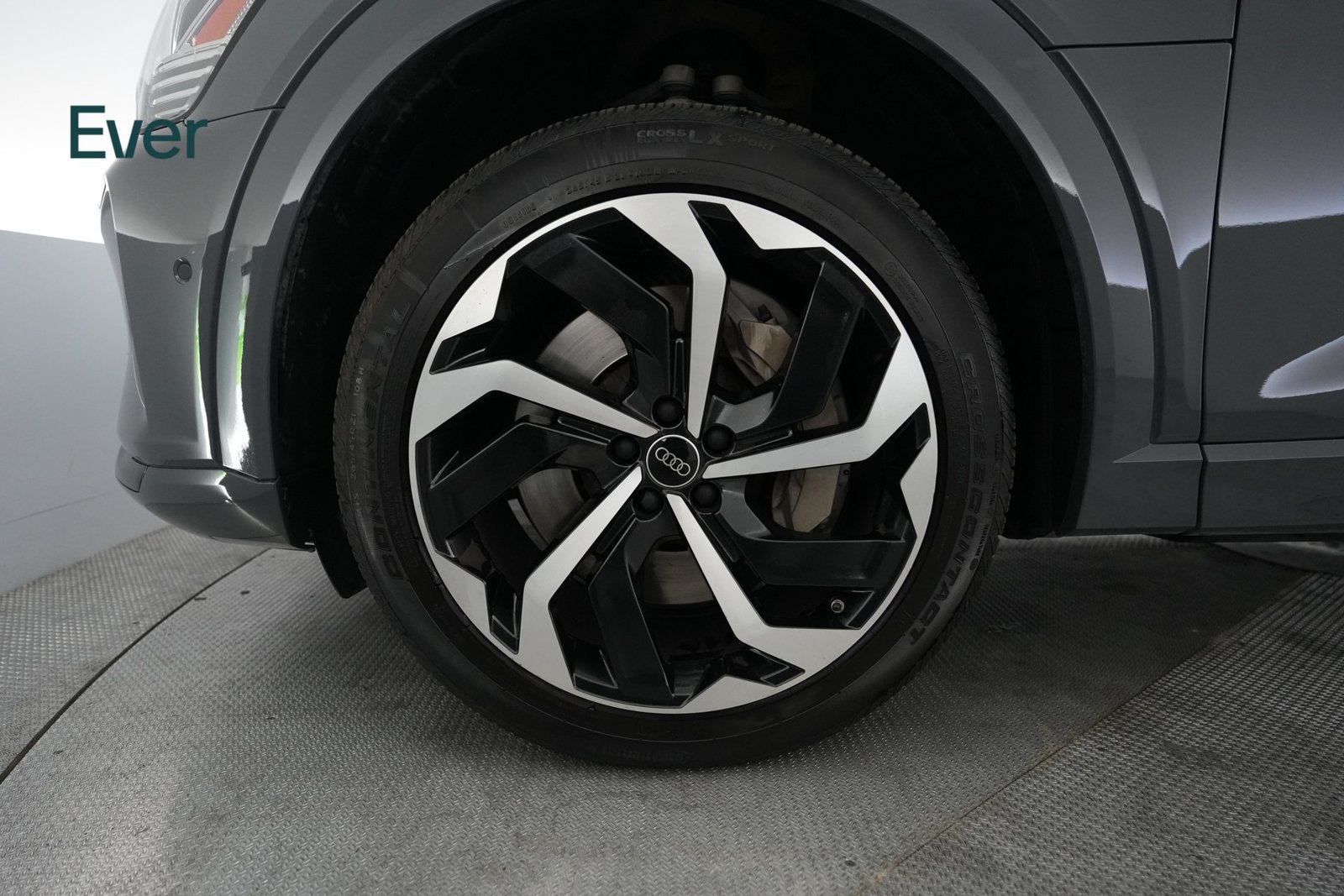 Used 2024 Audi Q8 e-tron Premium Plus w/ Prestige Package AWD/4WD image 19