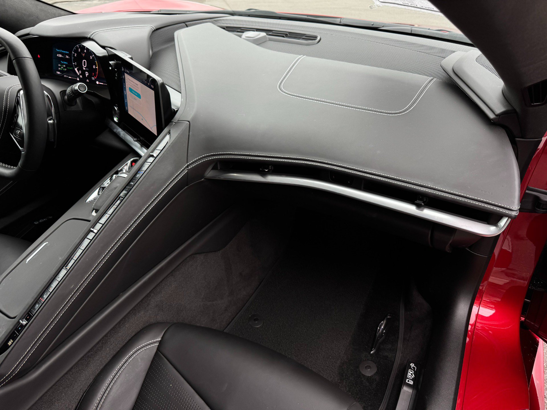 Used 2025 Chevrolet Corvette Stingray Premium Cpe w/ Z51 Performance Package RWD image 22