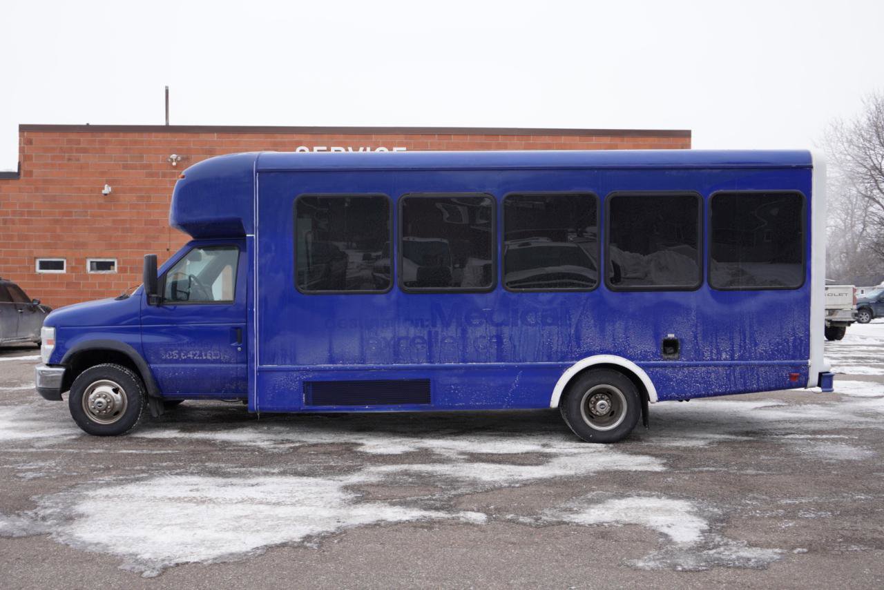 Used 2019 Ford E-450 and Econoline 450 Super Duty w/ Shuttle Bus Prep Package image 2