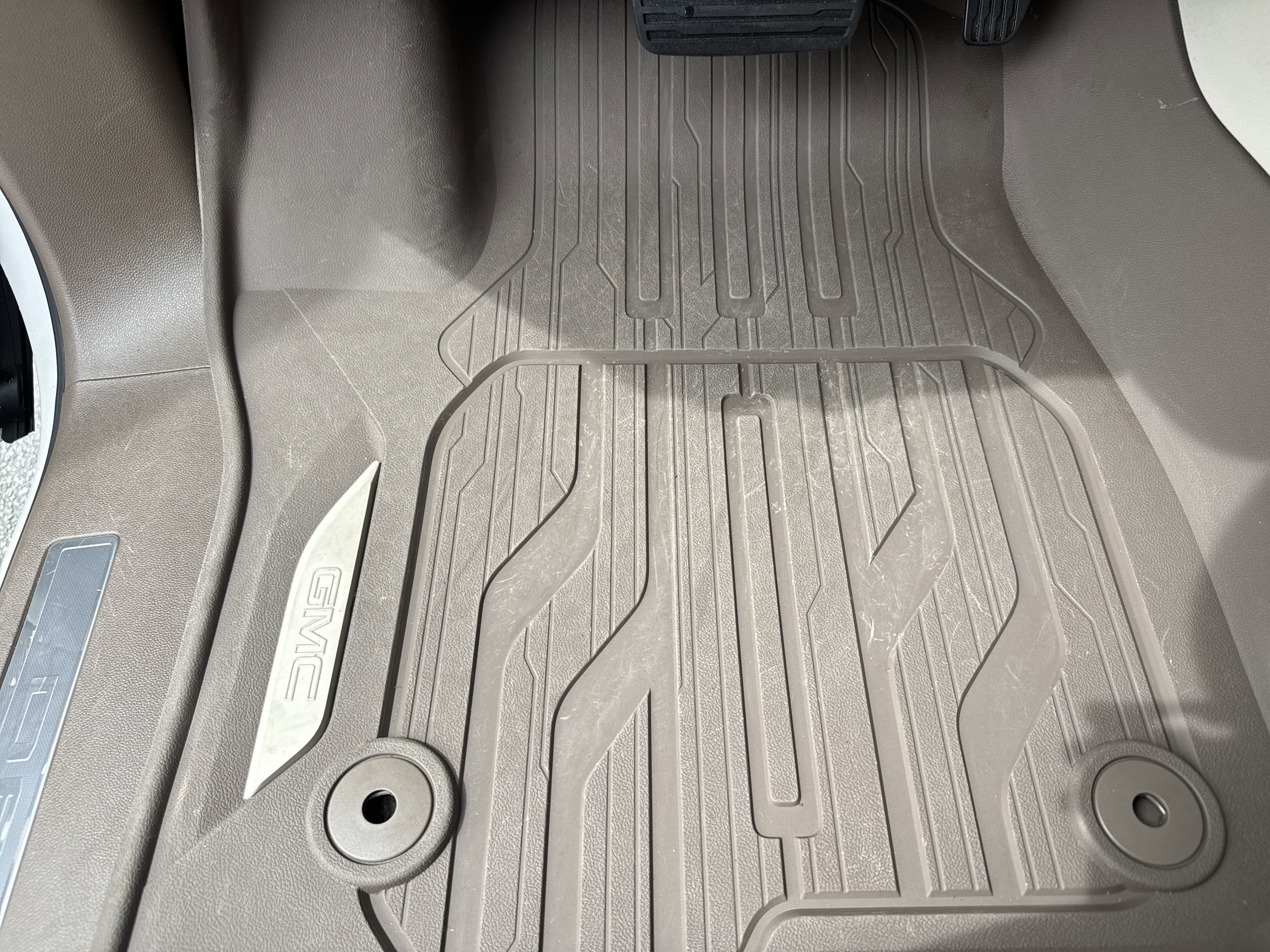 Used 2024 GMC Yukon Denali w/ Advanced Technology Package image 17