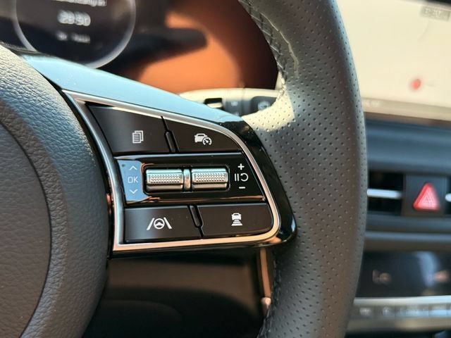 New 2026 Kia Seltos SX AWD/4WD image 17