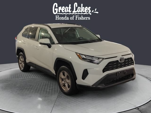 Used 2025 Toyota RAV4 XLE AWD/4WD image 7