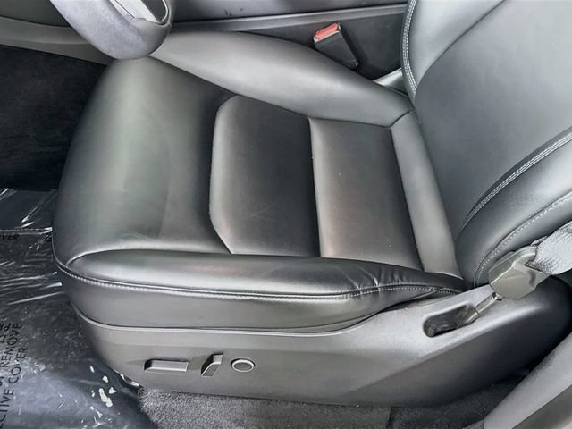 Used 2023 Tesla Model Y Long Range AWD/4WD image 18