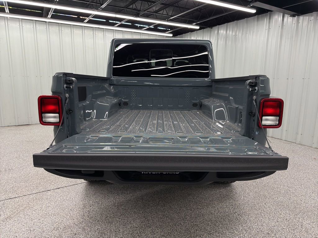 New 2026 Jeep Gladiator Sport image 8